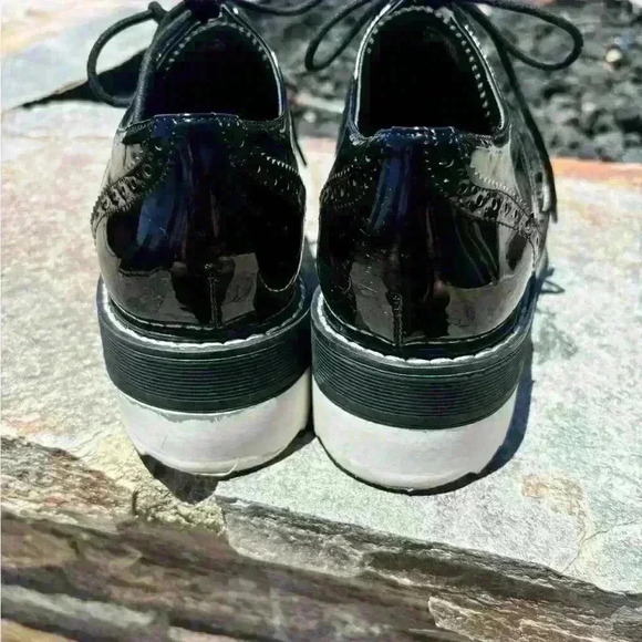 Ladies Zara Patent Oxford lace up shoes- size 40 super fun - Picture 6 of 11